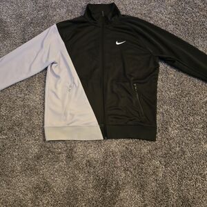 Nike Men's Black and Gray Jacket